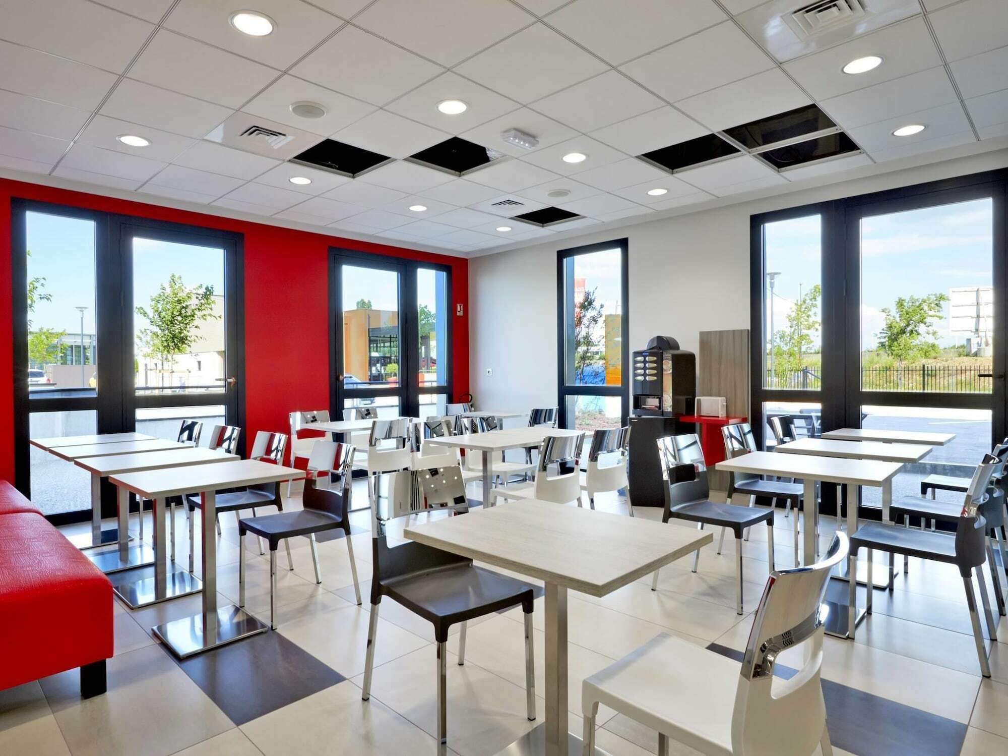 Premiere Classe Lyon - Saint Priest Eurexpo Bagian luar foto